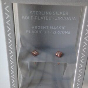 Tiny New Sterling Silver Gold Plated Zirconia Stud Earr…